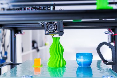 Modern 3d baskı. yelement tasarım cihazın işlemleri sırasında çalışma 3d yazıcı mekanizması.
