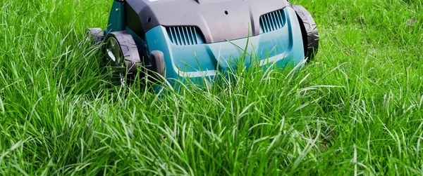 Scarifier Work into the garden