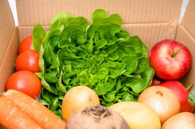 Sebze kutusu, teslimat kutusu. Taze meyve ve sebze .