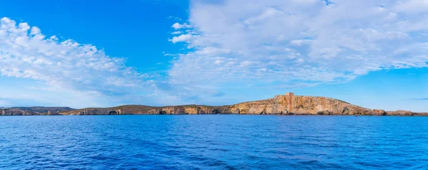 Vista Panorâmica Comino Malta Sea Por Sol Com Nuvem Colorida — Fotografia de Stock