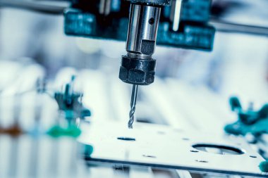 Cnc frezeleme makinesi kesme alüminyum parça.