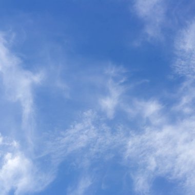 arka plan mavi gökyüzü ve güzel beyaz bulutlar 16