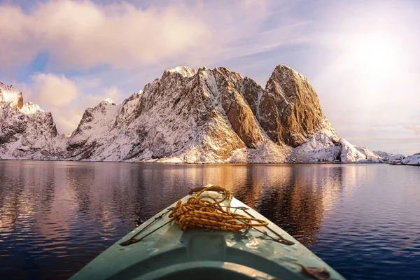 Kajakpaddling på vintern — Stockfoto