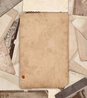 Vintage eski fotoğraf kenarlığı üzerinde beyaz izole