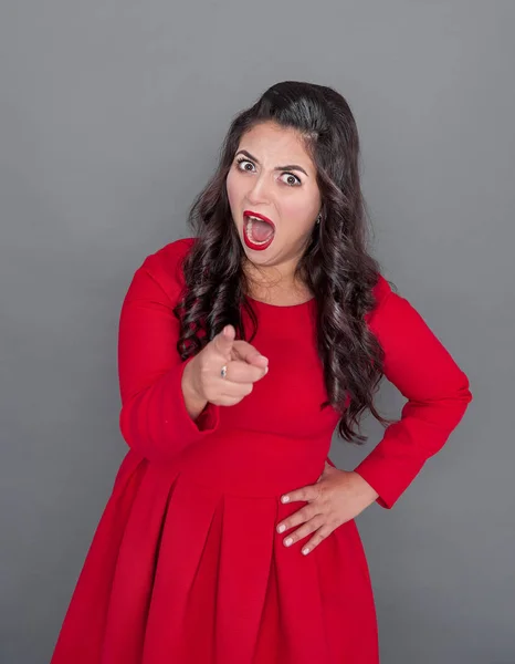 Angry Size Woman Red Dress Screaming Gray Background — Stock Photo, Image