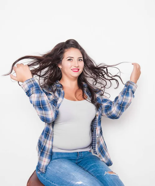 Hermosa Mujer Feliz Más Tamaño Divertirse Concepto Positivo Corporal — Foto de Stock