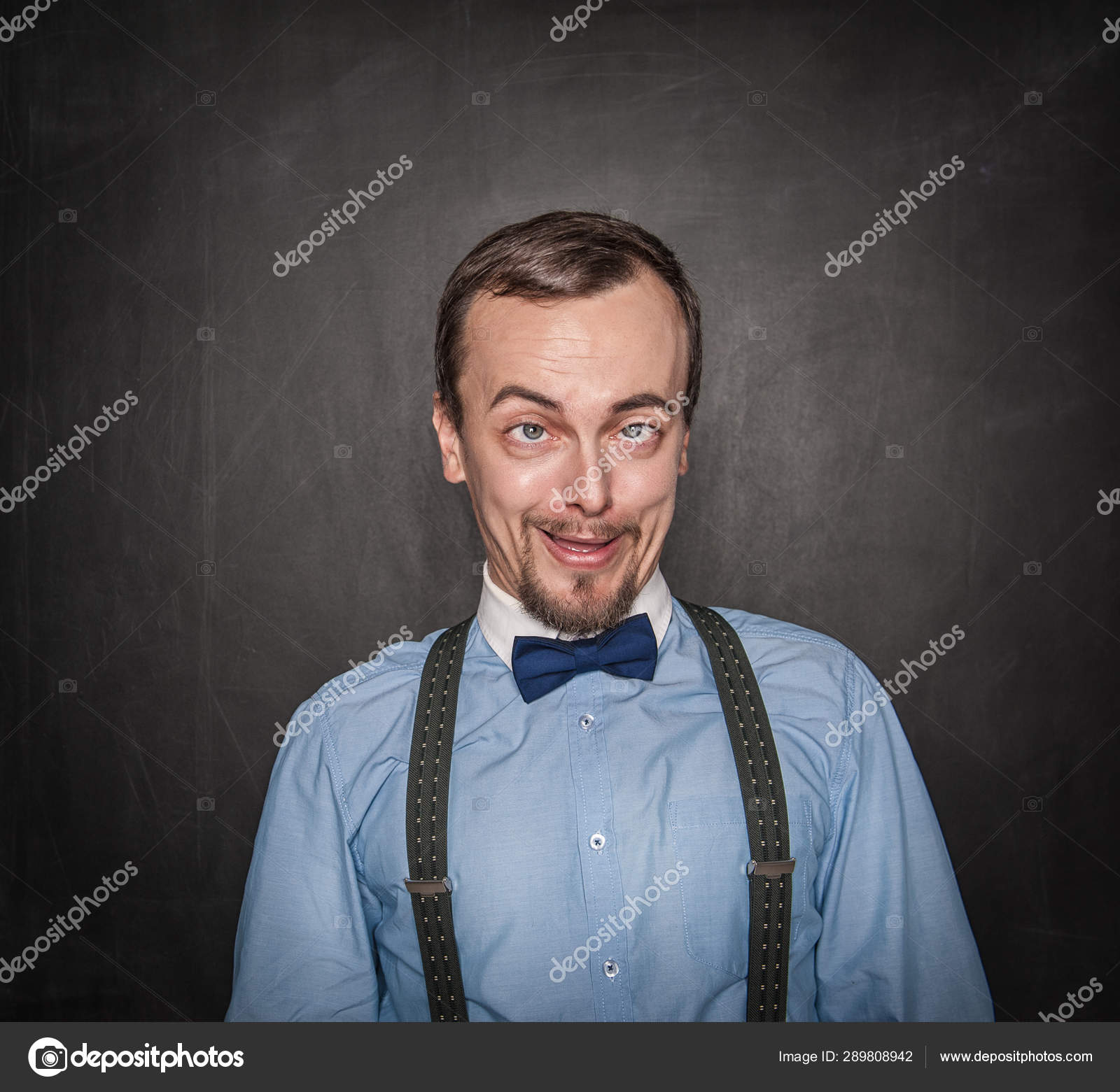 Téléchargement gratuit Images Professeur Ou Homme D Affaires Fou Drole Sur Le Tableau Noir dernière salutations