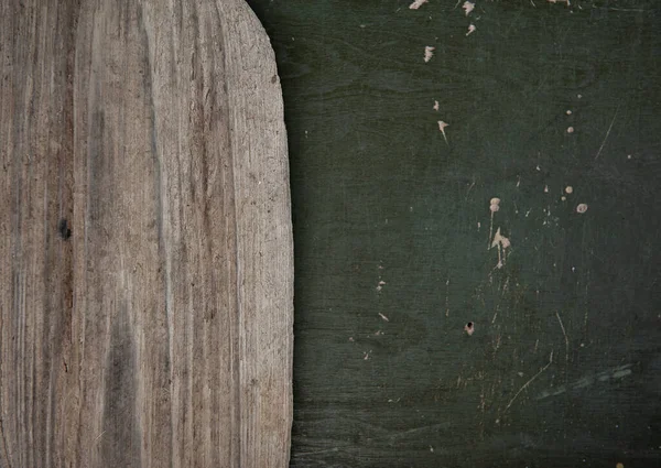 Antiguo Tablón Madera Rústico Envejecido Sobre Fondo Madera Verde Vintage — Foto de Stock