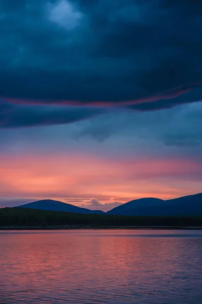 Beautiful Mystical Sundown Hills Night Dramatic Clouds Reflection Water — Stock Photo, Image