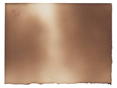 Yanmış kenarları, lekeleri ve çizikleri olan eski model kaba doku retro kağıdı. 