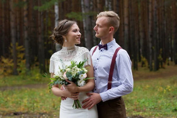 Matrimonio Coppia Godendo Momenti Romantici — Foto Stock