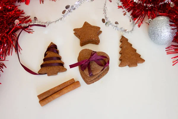 Lebkuchen Und Neujahrsdekoration — Stockfoto