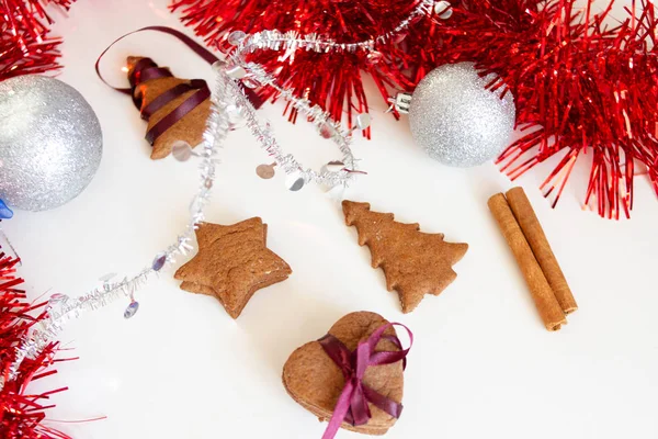 Lebkuchen Und Neujahrsdekoration — Stockfoto