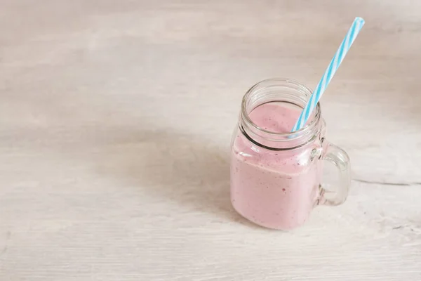 Milkshake Berry Smoothie Glass Jar Mug Straw Copy Space Raw — Stock Photo, Image