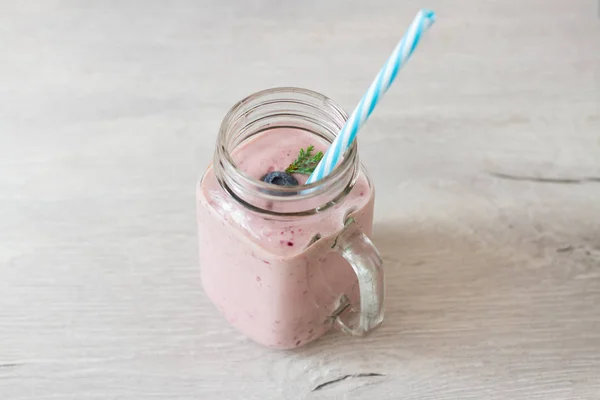 Blueberrie Smoothie Jar Mug Straw Table — Stock Photo, Image