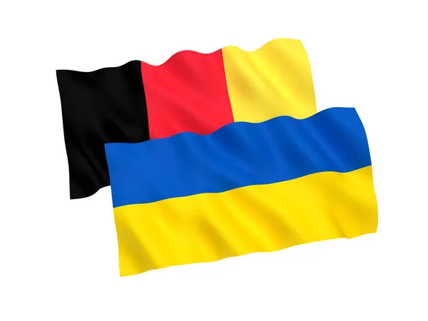 Drapeaux de l'Ukraine et de la Belgique sur fond blanc — Photo