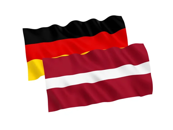 흰색 배경에 독일과 라트비아의 국기 — 스톡 사진