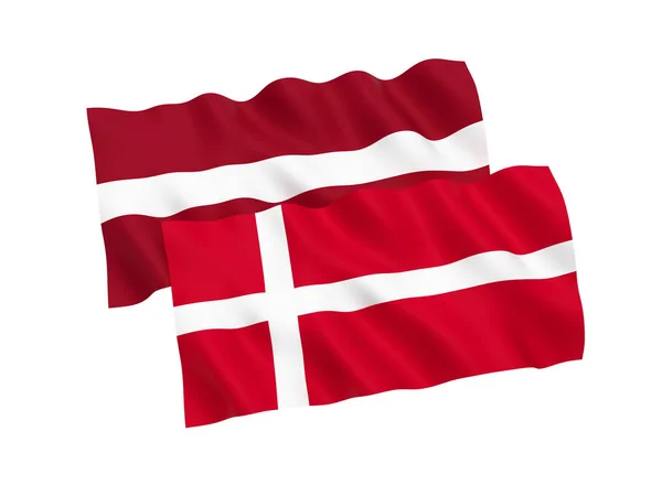Drapeaux du Danemark et de la Lettonie sur fond blanc — Photo