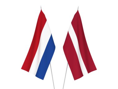 Letonya ve Hollanda bayrakları