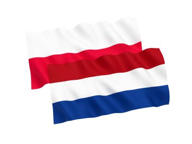 Beyaz bir arka plan üzerinde Polonya ve Hollanda bayrakları
