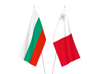 Bulgaristan ve Malta bayrakları