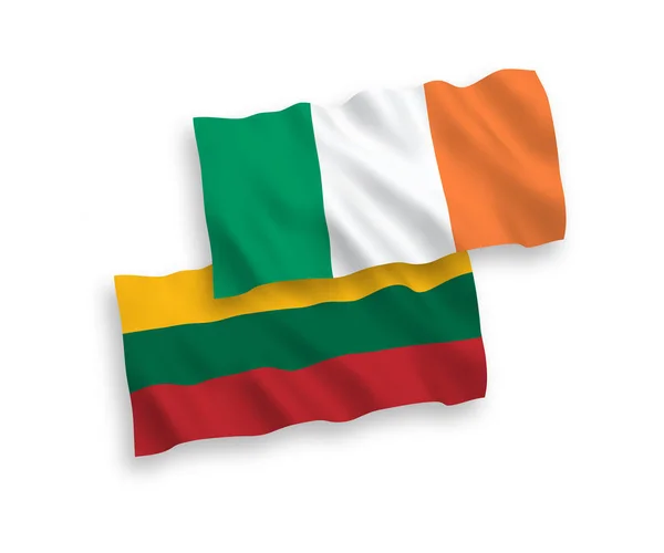 Drapeaux de Lituanie et d'Irlande sur fond blanc — Image vectorielle