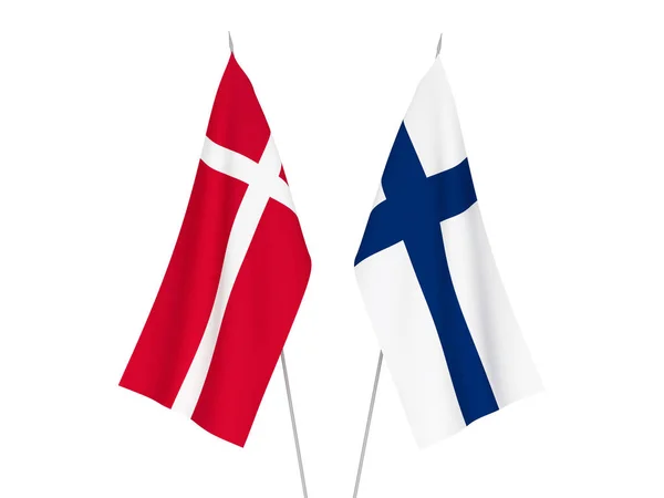 Flagi Finlandii i Danii — Zdjęcie stockowe