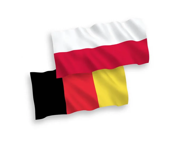 Bandeiras da Bélgica e da Polónia sobre um fundo branco — Vetor de Stock