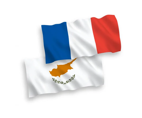 Vlajky Francie a Kypru na bílém pozadí — Stockový vektor