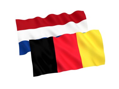 Belçika ve Hollanda bayrakları beyaz bir arka plan üzerinde