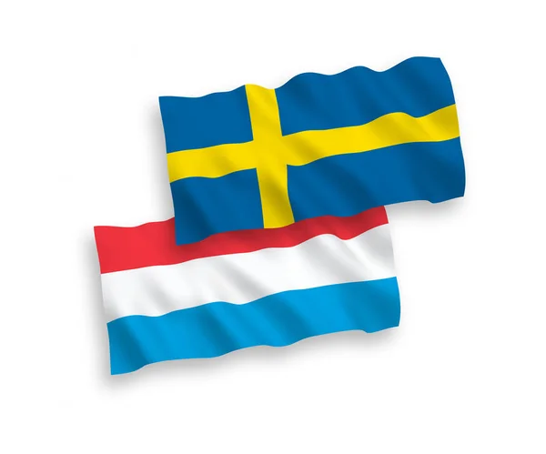Bandeiras da Suécia e do Luxemburgo sobre fundo branco — Vetor de Stock