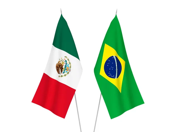 Flaggor i Brasilien och Mexiko — Stockfoto