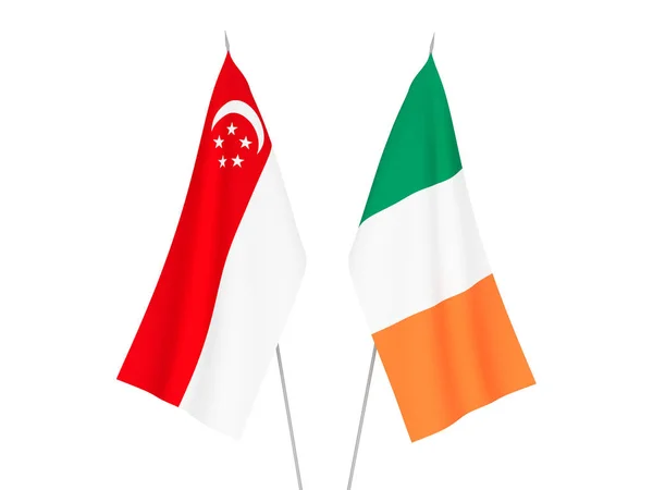 Flaggor i Irland och Singapore — Stockfoto