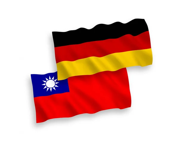 ธงของไต้หวันและเยอรมันบนพื้นหลังสีขาว — ภาพเวกเตอร์สต็อก