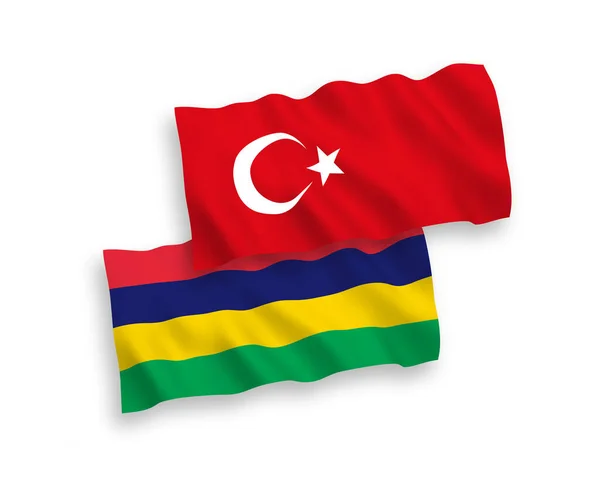 Beyaz Zemin Üzerinde Türkiye Mauritius Ulusal Taşıyıcı Kumaş Bayrakları Izole — Stok Vektör