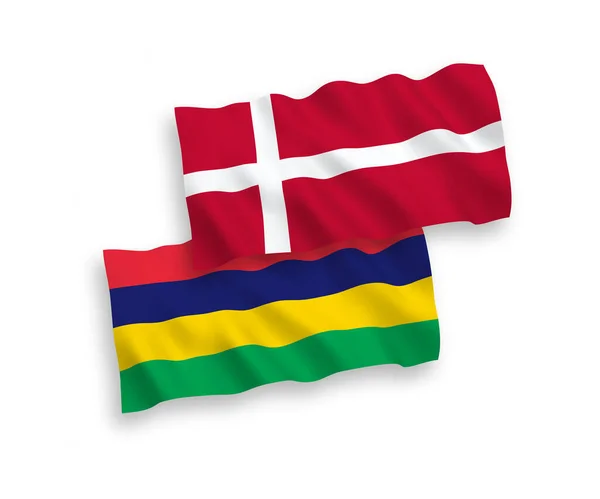 Национальные Векторные Волновые Флаги Дании Маврикия Выделены Белом Фоне Соотношение — стоковый вектор