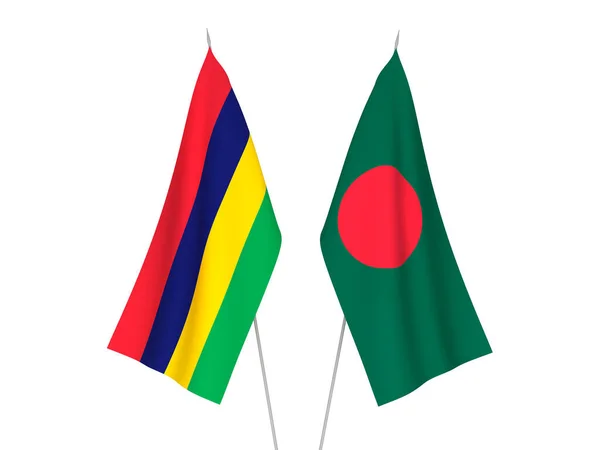 Σημαίες Εθνικού Υφάσματος Του Μπαγκλαντές Και Της Δημοκρατίας Του Μαυρίκιου — Φωτογραφία Αρχείου