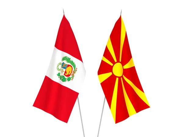 Banderas de Macedonia del Norte y Perú — Foto de Stock