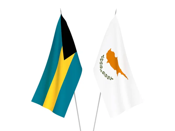 Bahama-szigetek és Ciprus zászlói — Stock Fotó