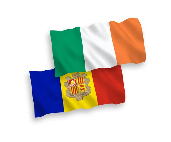 爱尔兰和安道尔在白色背景下孤立的国家病媒织物波浪旗 1比2的比例 — 图库矢量图片