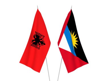 Arnavutluk Cumhuriyeti, Antigua ve Barbuda 'nın ulusal kumaş bayrakları beyaz arka planda izole edildi. 3d resimleme.