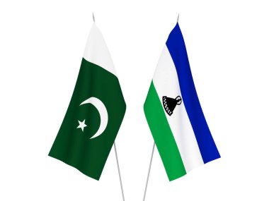Beyaz arka planda Pakistan ve Lesotho 'nun ulusal kumaş bayrakları izole edildi. 3d resimleme.