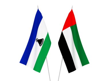 Beyaz arka planda Birleşik Arap Emirlikleri ve Lesotho 'nun ulusal kumaş bayrakları izole edildi. 3d resimleme.