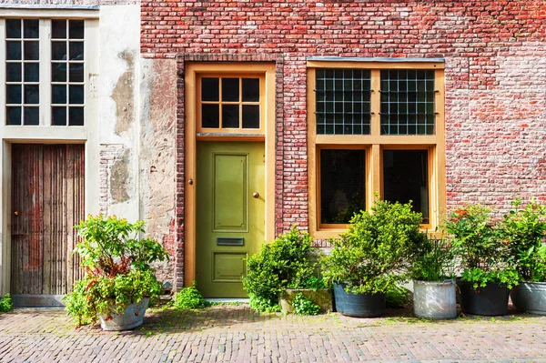 Traditional Dutch Architecture Leiden Netherlands Green Plants Brick House — Stock Photo, Image