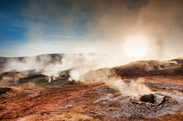Sol de Manana geysers ve gündoğumu, Altiplano, Bolivya, fumaroles