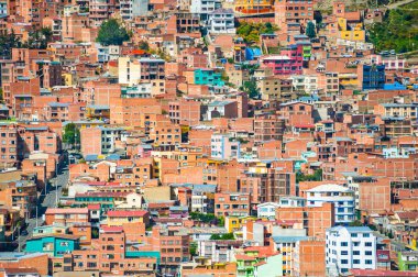 Şehirde La Paz, Bolivya tepelerde geleneksel Bolivya evleri