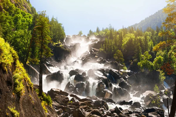 Paisagem Verão Cachoeira Uchar Nas Montanhas Altai República Altai Sibéria — Fotografia de Stock