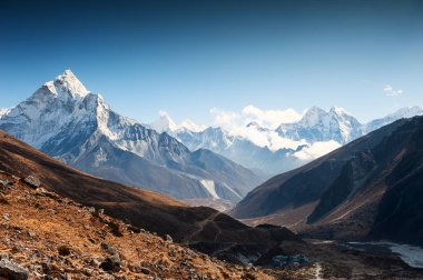Görünümü Mount Kangtega Himalayalar, Nepal ve Mount Ama Dablam. Everest Saha Kampı trek, Sagarmatha Milli Parkı