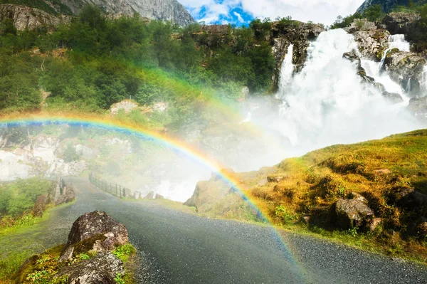 Cachoeira Kleivafossen Com Arco Íris Perto Geleira Briksdal Noruega Paisagem — Fotografia de Stock