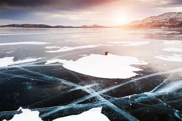 Cracked Ice Frozen Lake Beautiful Winter Landscape — Stock Photo, Image